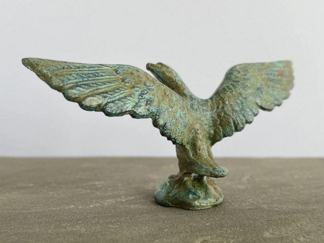 Soaring Bronze Eagle Sculpture - (0.9lbs) - 5