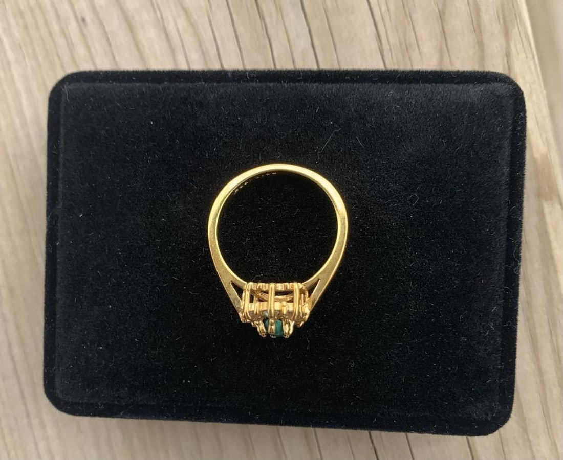 Sophisticated Oval Malachite Ring - 2