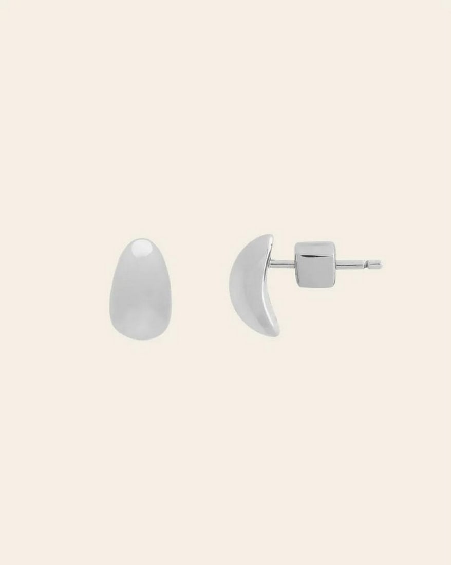Sterling Silver Women's Curved Studs Earrings: Sterling Silver Women's Curved Studs Earrings These sterling silver curved studs offer a sleek, minimalist design that adds a modern touch to any look. The gentle curve of each earring creates an
