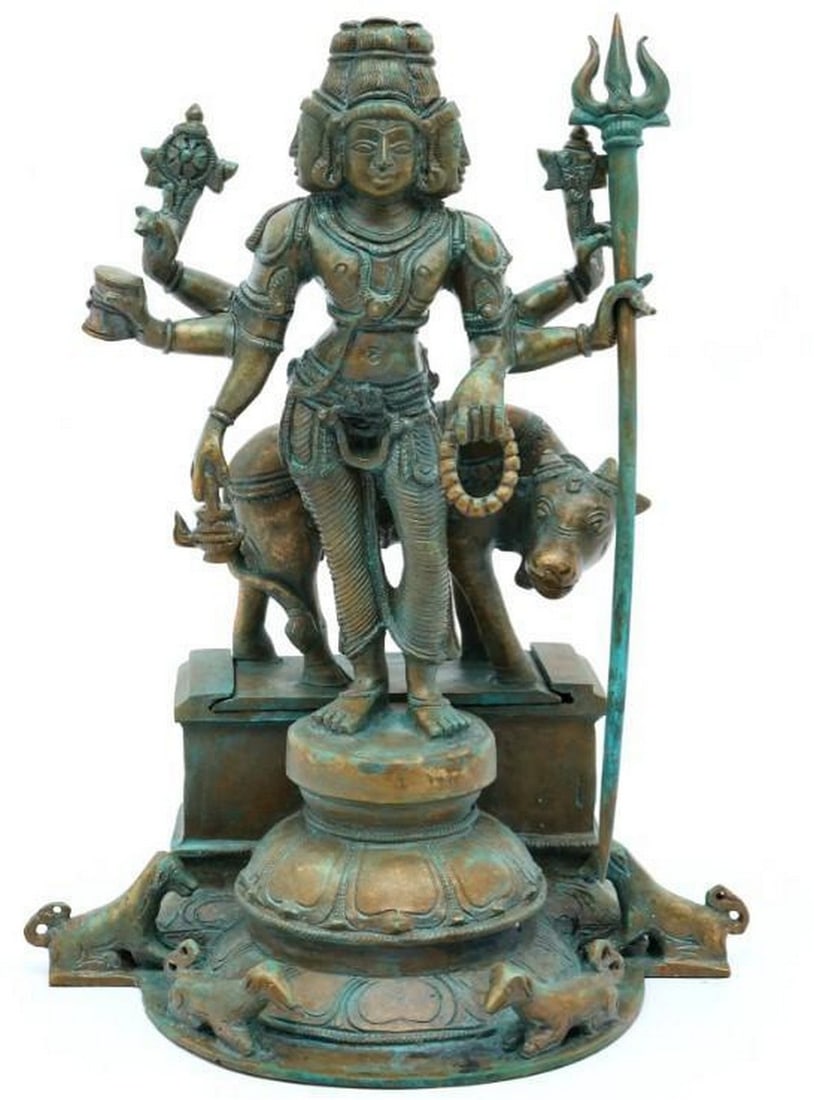 13" Lord Dattatreya Bronze Statue: 13" Lord Dattatreya Bronze Statue This bronze statue of Lord Dattatreya beautifully captures the essence of the divine trinity. Crafted with intricate detail, it depicts the harmonious fusion of