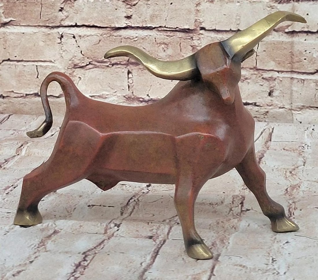 Limited Edition Abstract Modern Longhorn Bull Bronze Sculpture - 6" x 9": Limited Edition Abstract Modern Longhorn Bull Bronze Sculpture - 6" x 9" Elevate your art collection with this Limited Edition Abstract Modern Longhorn Bull Bronze Sculpture by the acclaimed
