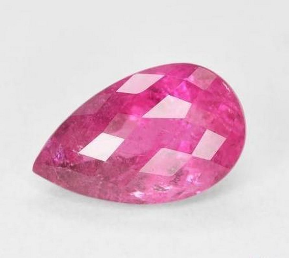 2.69ct Pear Checkerboard Cut Hot Pink Tourmaline: 2.69ct Pear Checkerboard Cut Hot Pink Tourmaline Specifcations: Type: Tourmaline Weight: 2.69 ct 1 gem Size: 11.4 x 7.1 x 5.6 mm Shape: Pear Checkerboard Color: Hot Pink<