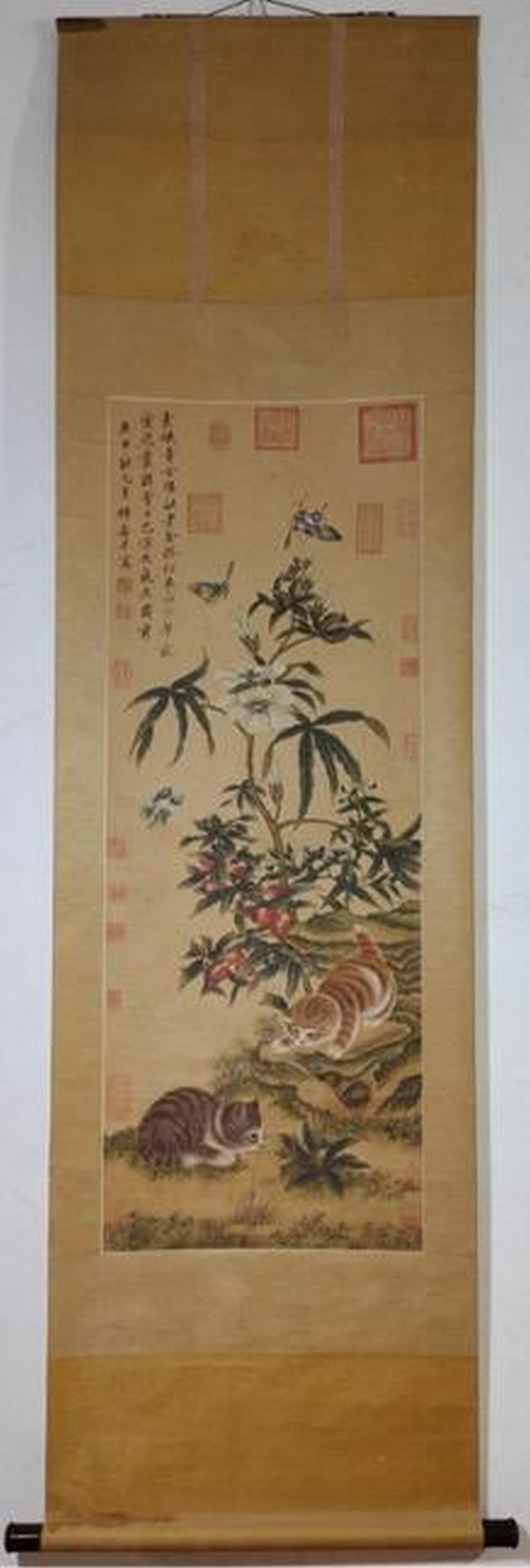 Funny cats silk scroll by Hui Shouping: Funny cats silk scroll by Hui Shouping Chinese Name: ? ???? ????? ?? Dimensions: 116.5 × 43.5CM Please view photos for further details.