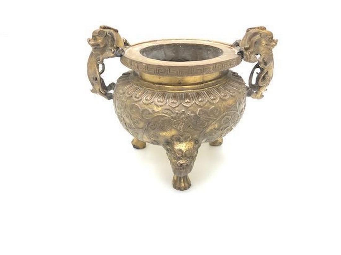 Oriental Qi Lin Decorated Brass Censor With Reign Mark: Oriental Qi Lin Decorated Brass Censor With Reign Mark. Incredible detail and craftsmanship, a great addition for any collector. Height 7 1/4"