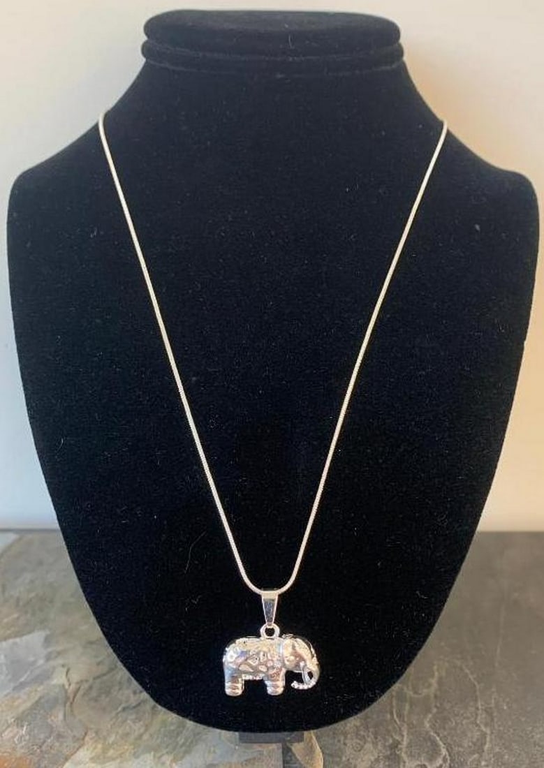 Silver Elephant Pendant Necklace (1 of 3)