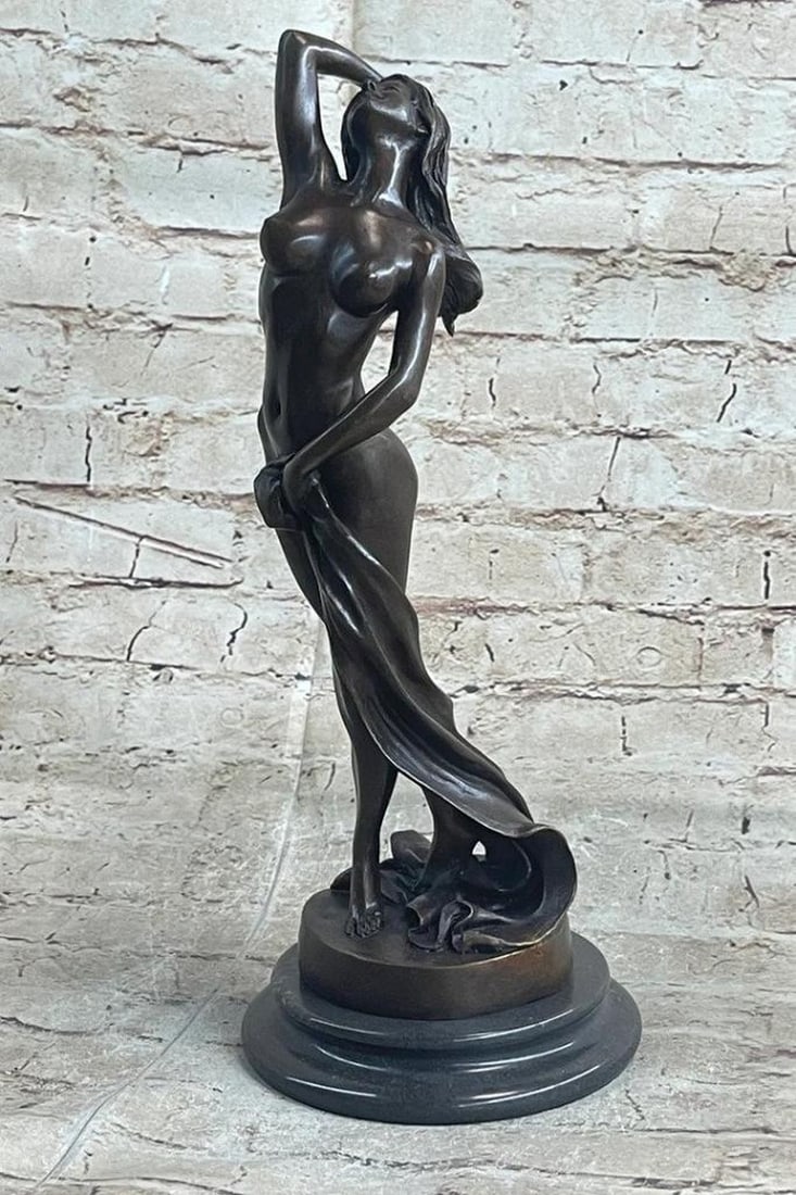 Elegance Unveiled Pasquale Delor's Original Signed Nude Bronze Art Female Exotic Statue - 15" x 6": Elegance Unveiled Pasquale Delor's Original Signed Nude Bronze Art Female Exotic Statue - 15" x 6" Step into the enchanting realm of dance through this mesmerizing bronze sculpture, which