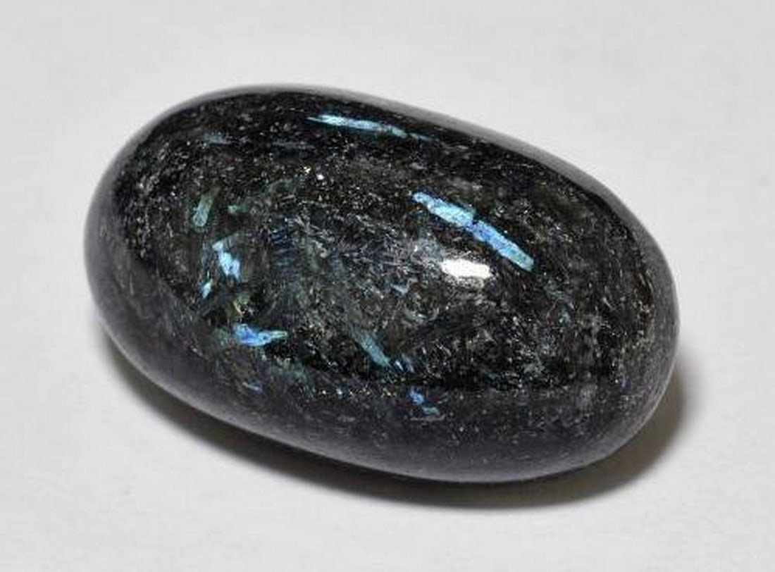 15.01ct Natural Black with Blue Sparkle Nuummite, Oval, Opaque (1 of 3)