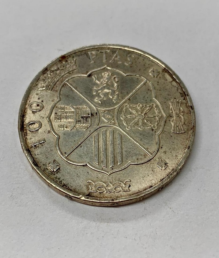 1966 SPANISH 100 PESETAS COIN (1 of 2)