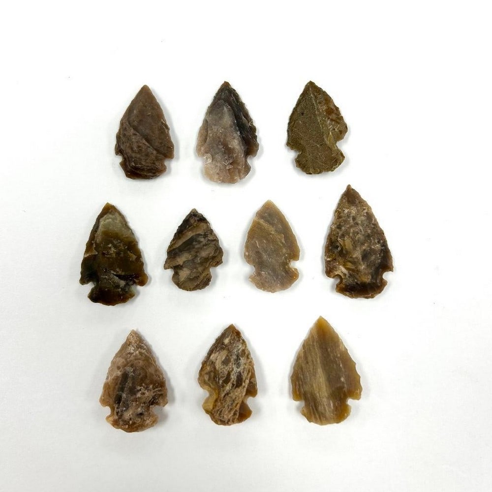 Lot Of 10 Natural Spear Point Flint Rock Arrowheads (34mm - 24mm) (1 of 2)