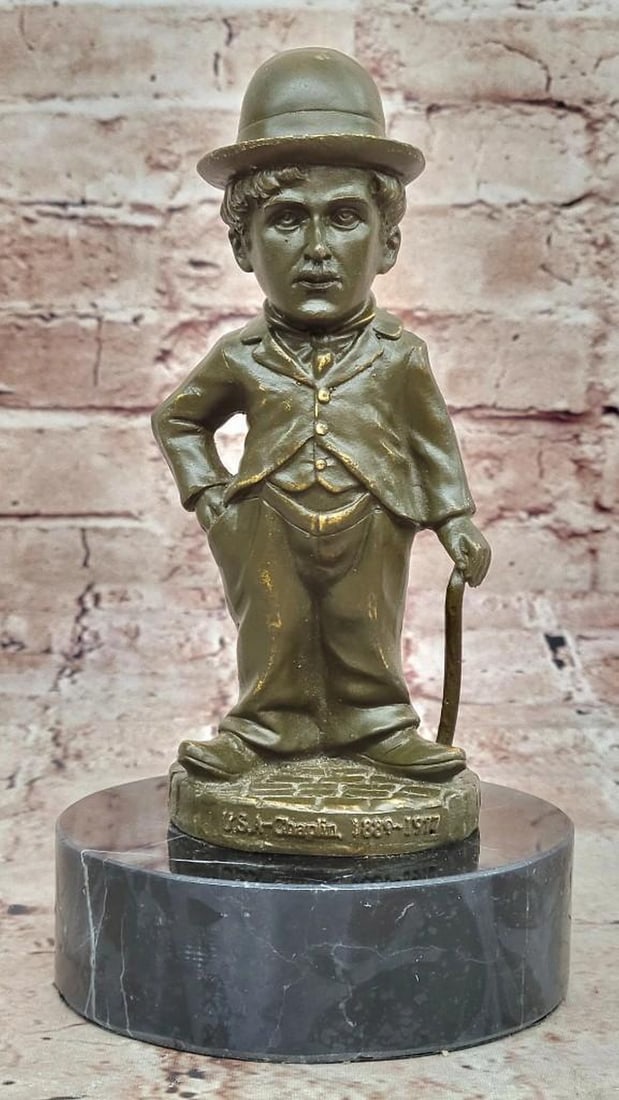Charlie Chaplin Bronze Statue (1 of 7)