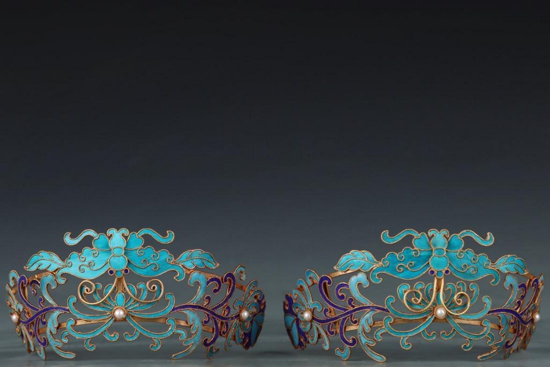 Qing Dynasty Filigree Gilt Emerald Headdress (1 of 8)