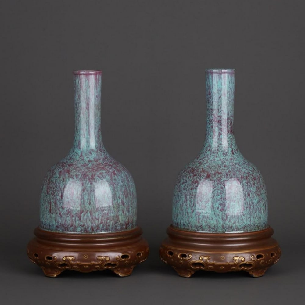 Qing Dynasty Qianlong Lu Jun-Glazed Vase with Base (1 of 9)
