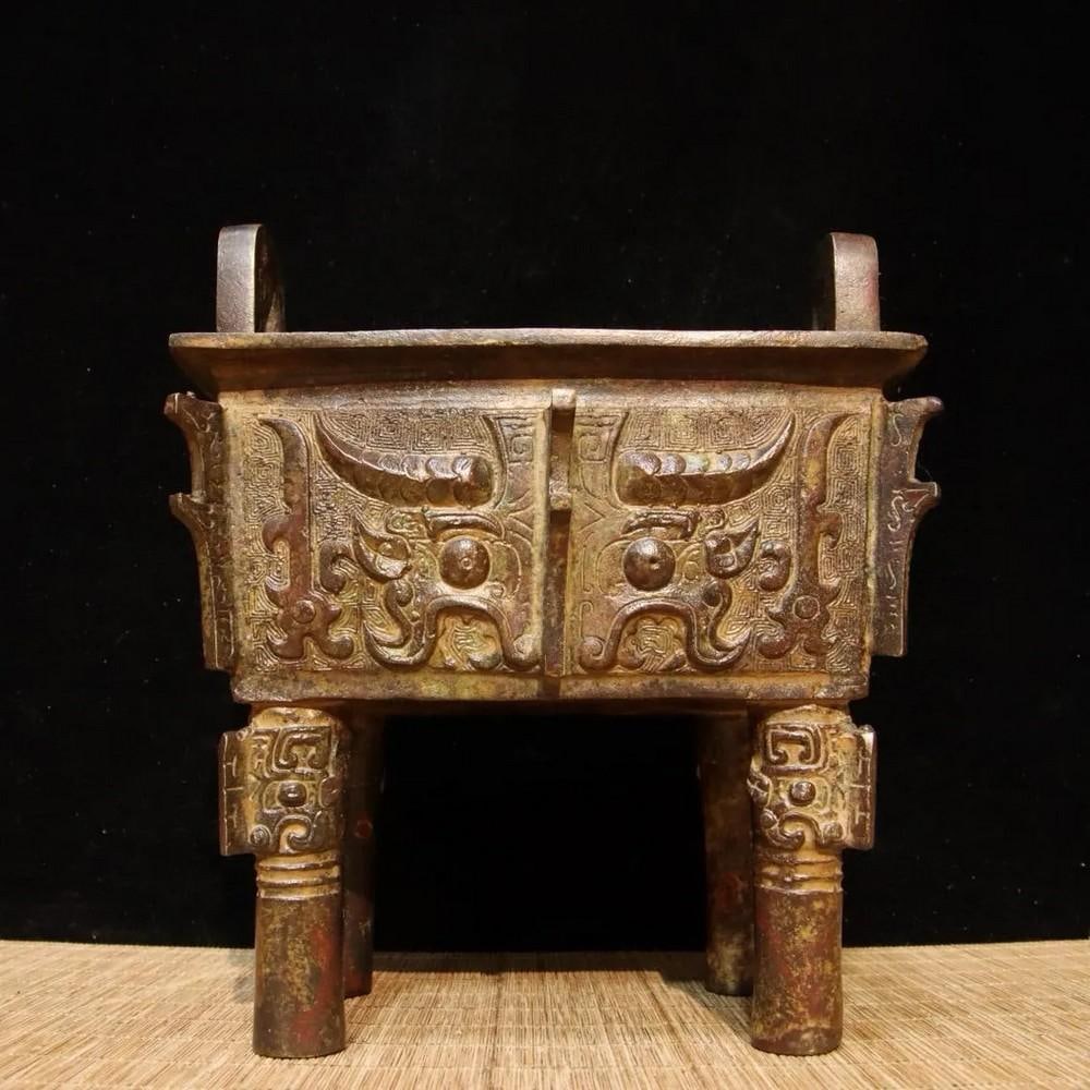 Antique Chinese Animal Design Bronze Ornament (1 of 7)