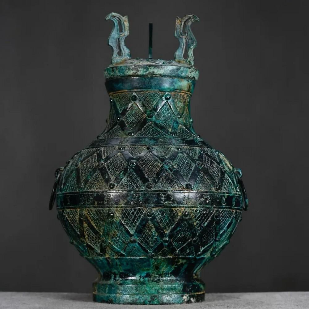 Antique Chinese Patterned Bronze Round Pot (1 of 8)