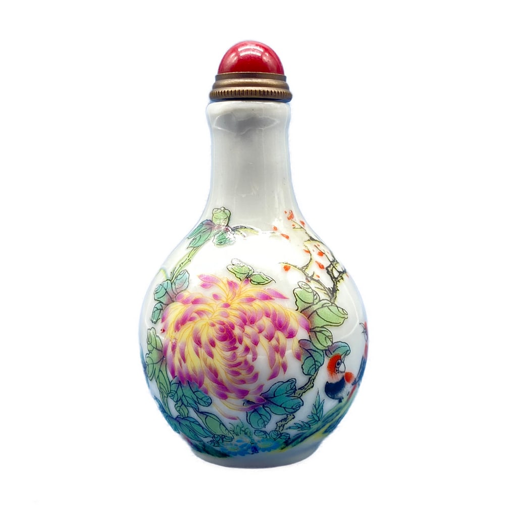 UNIQUE HANDMADE CHINESE PORCELAIN AND JASPER SNUFF BOTTLE (1 of 4)