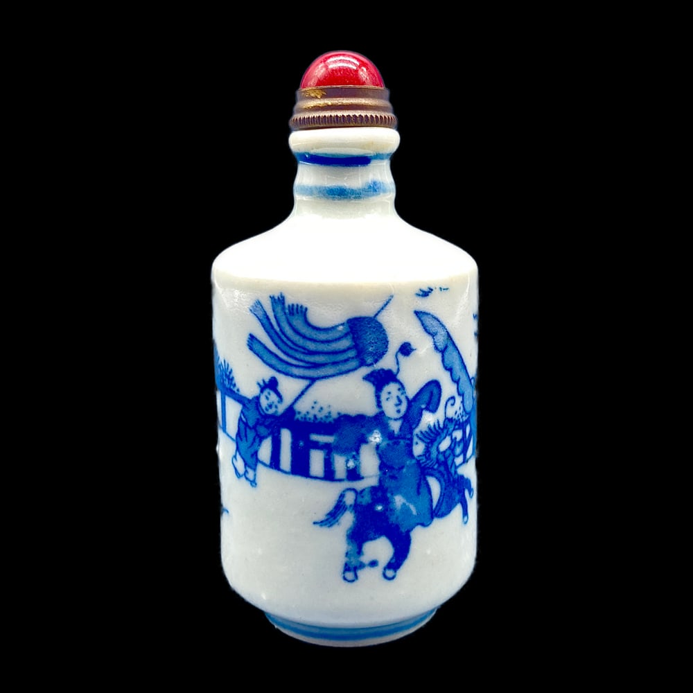 PLAYFUL HANDMADE CHINESE PORCELAIN AND JASPER SNUFF BOTTLE (1 of 4)