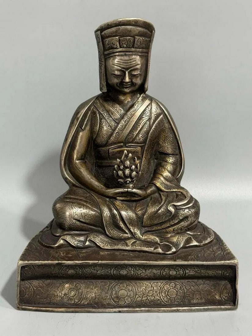 Antique Chinese Handcrafted Pure Copper Guru Buddha Statue (1 of 7)