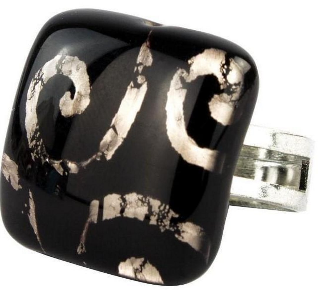 Silver Leaf Swirl Black Murano Glass Ring: Silver Leaf Swirl Black Murano Glass Ring The sterling silver swirls complements the dark allure of the Murano glass, adding a touch of luxury and timeless appeal. The intricate details of the swirls 