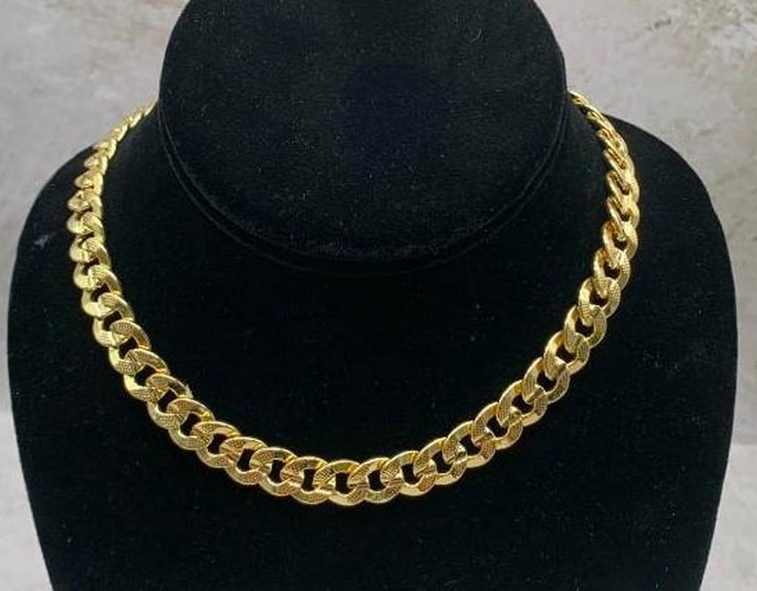 18K Stamped Gold Plated Classic Gold Chain Necklace: 18K Stamped Gold Plated Classic Gold Chain Necklace Elevate your everyday style with this timeless 18K gold plated chain necklace. Featuring a sleek, polished finish and a versatile design, this chain