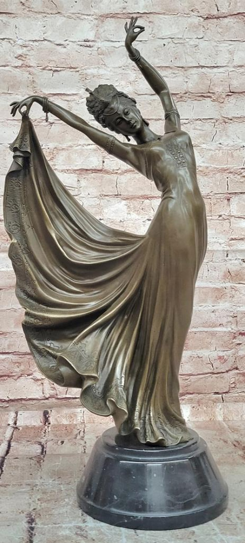 Wu Yahui Modern Dance Bronze Sculpture – 23" x 9" (1 of 6)