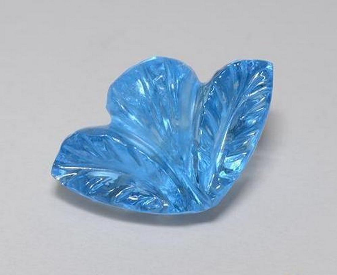 5.50 ct Natural Swiss Blue Topaz, Carved Flower Cut, Transparent, Brazil (1 of 3)
