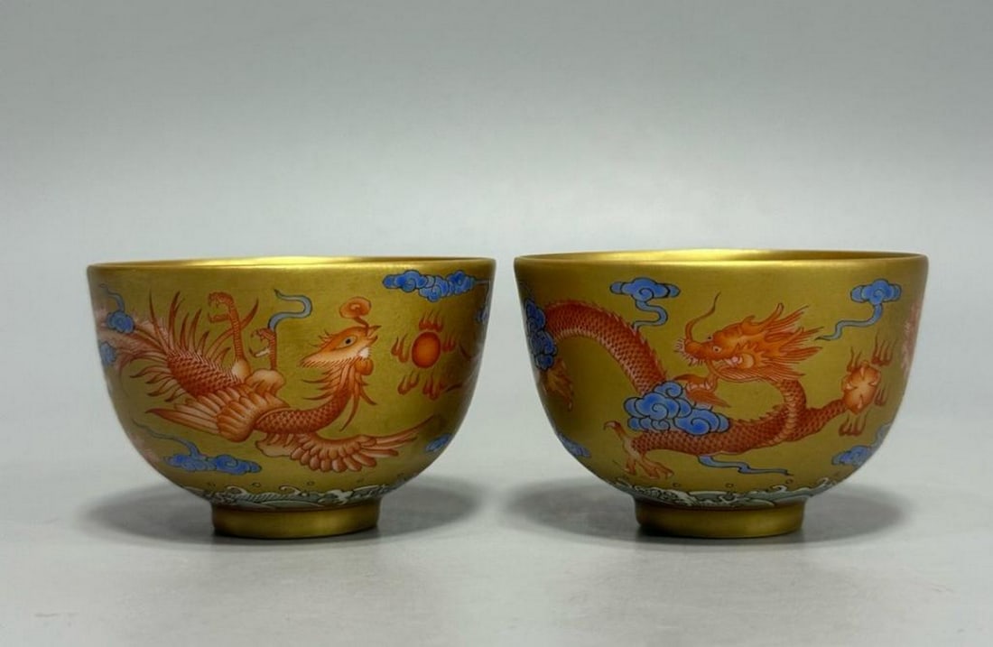 Yongzheng Year of the Qing Dynasty Famille Rose Landscape Pattern Cups, Pair (1 of 10)