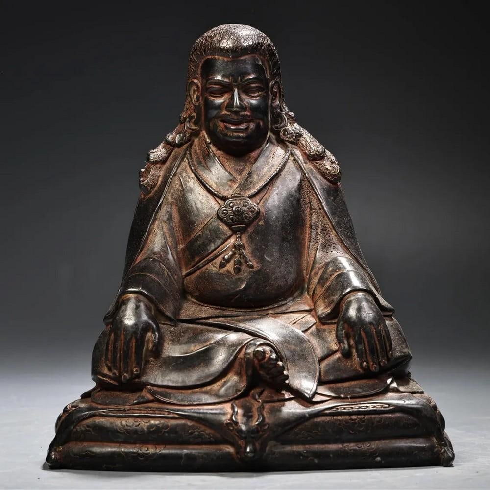 Marpa the Translator in High Relief Mud-Gold Copper Chinese Antique Statue: Marpa the Translator in High Relief Mud-Gold Copper Chinese Antique Statue This rare antique statue honors Marpa Lotsawa, the revered Tibetan master and teacher of Milarepa, captured here in exquisite