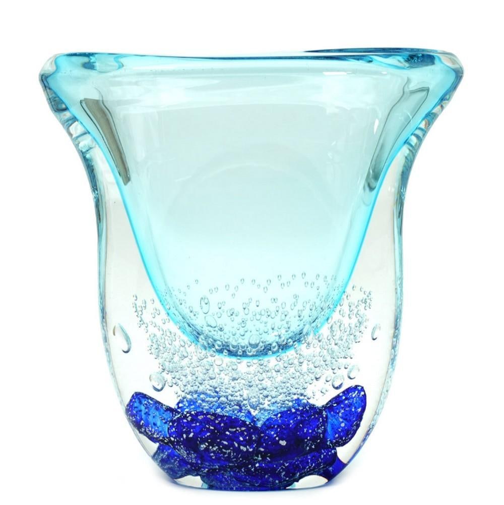 Sommerso Vase – Light Blue & Blue – Murano Glass: Sommerso Vase – Light Blue & Blue – Murano Glass This Murano glass vase is made using the traditional sommerso glass technique. The vase features layered light blue and blue glass with interna