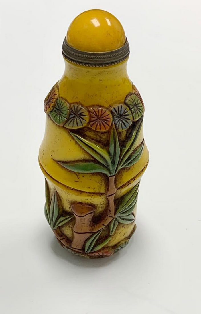 Delicate Chinese Glass Carved Bamboo Design Snuff Bottle With Stopper: Delicate Chinese Glass Carved Bamboo Design Snuff Bottle With Stopper View Photos for Further Details.