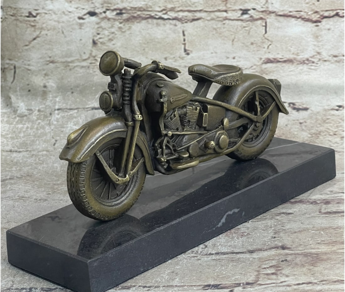 Original Hot Cast Harley Davidson Motorcycle Bronze Sculpture: Original Hot Cast Harley Davidson Motorcycle Bronze Sculpture A museum-quality showpiece,The most popular motorcycle of all time Harley Davidson, captured in the age-old tradition of heroic bronze. In