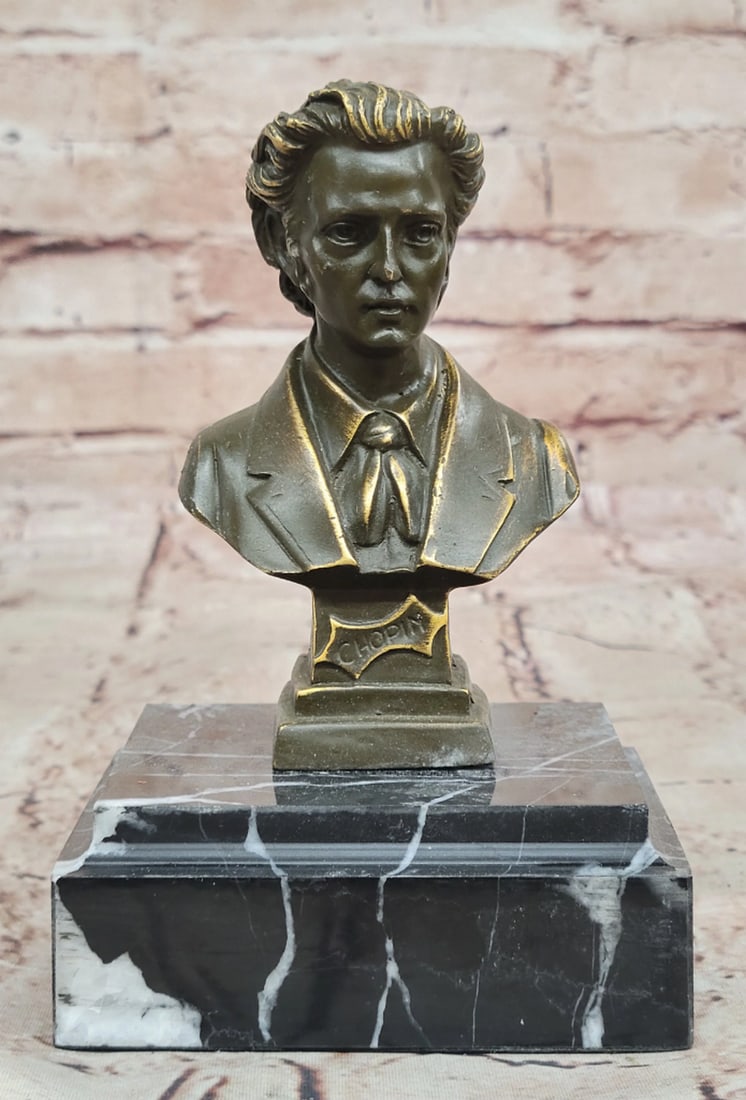 Frédéric Chopin Original Bronze Bust Sculpture - 6" x 4": Frédéric Chopin Original Bronze Bust Sculpture - 6" x 4" Honor the legacy of classical music with this distinguished bronze bust of Frederic Chopin, the iconic Polish composer and pianist. K