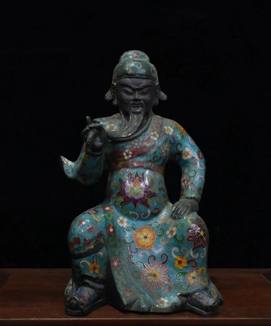 Chinese Antique Handmade Pure Copper Cloisonné Guan Gong Buddha Statue: Chinese Antique Handmade Pure Copper Cloisonné Guan Gong Buddha Statue An exquisite and rare Chinese antique statue depicting Guan Gong, meticulously handcrafted from pure copper and adorned with vib