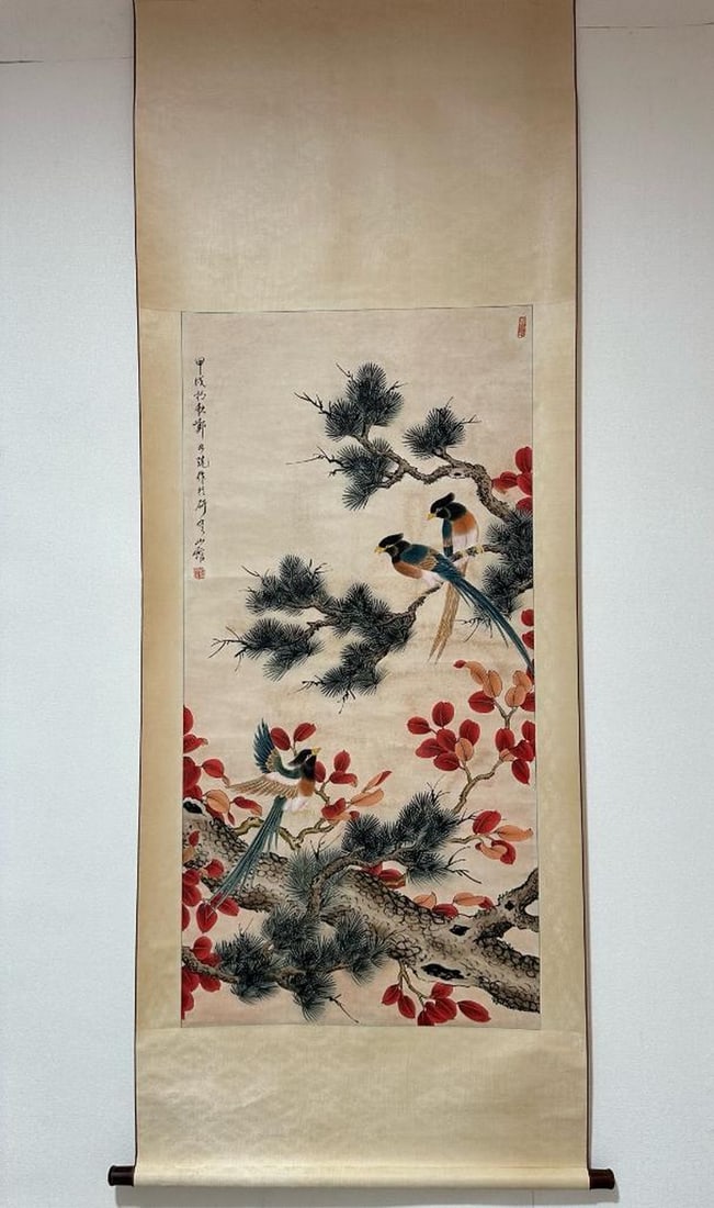 Zheng Naiguang Inspired Hand-Painted Birds and Flowers Scroll: Zheng Naiguang Inspired Hand-Painted Birds and Flowers Scroll An inspired hand-painted scroll in the style of Zheng Naiguang, showcasing his refined skill in traditional Chinese bird-and-flower painti