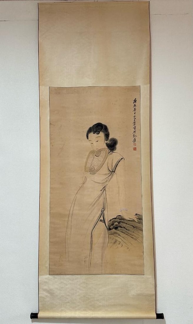 Zhang Daqian Inspired Hand-Painted Lady Scroll: Zhang Daqian Inspired Hand-Painted Lady Scroll An inspired hand-painted scroll in the style of Zhang Daqian (1899–1983), depicting a graceful lady with delicate brushwork and refined detail. This in