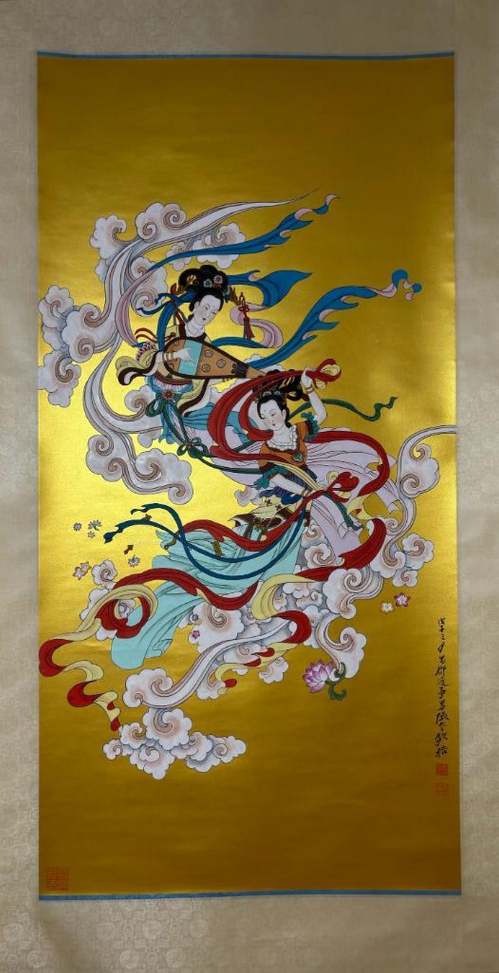Lin Fengmian Inspired Hand-Painted Cranes and Flowers Scroll: Lin Fengmian Inspired Hand-Painted Cranes and Flowers Scroll An inspired hand-painted scroll in the style of Lin Fengmian, a pioneer of modern Chinese painting who fused Eastern brushwork with Western