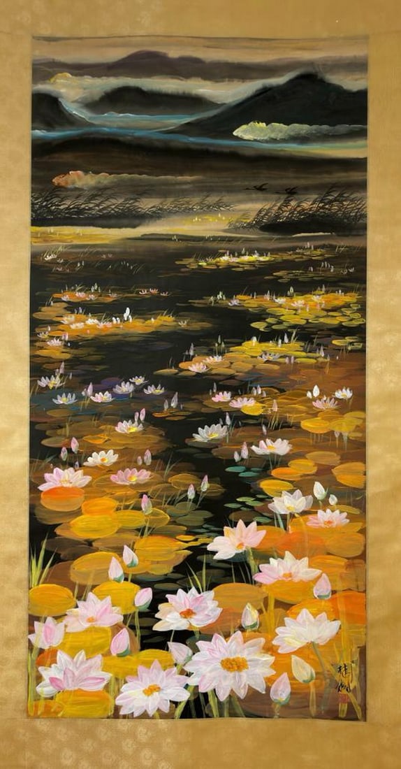 Lin Fengmian Inspired Hand-Painted Lotus Flowers Scroll: Lin Fengmian Inspired Hand-Painted Lotus Flowers Scroll An inspired hand-painted scroll in the style of Lin Fengmian, a pioneering modern Chinese artist renowned for blending traditional Chinese paint