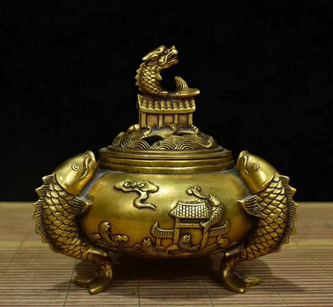 Exquisite Chinese Antique Handmade Rare Pure Copper "Fish Leaping Over Dragon Gate" Incense Burner: Exquisite Chinese Antique Handmade Rare Pure Copper "Fish Leaping Over Dragon Gate" Incense Burner Embodying ambition and transformation, this rare handmade incense burner is a stunning repres
