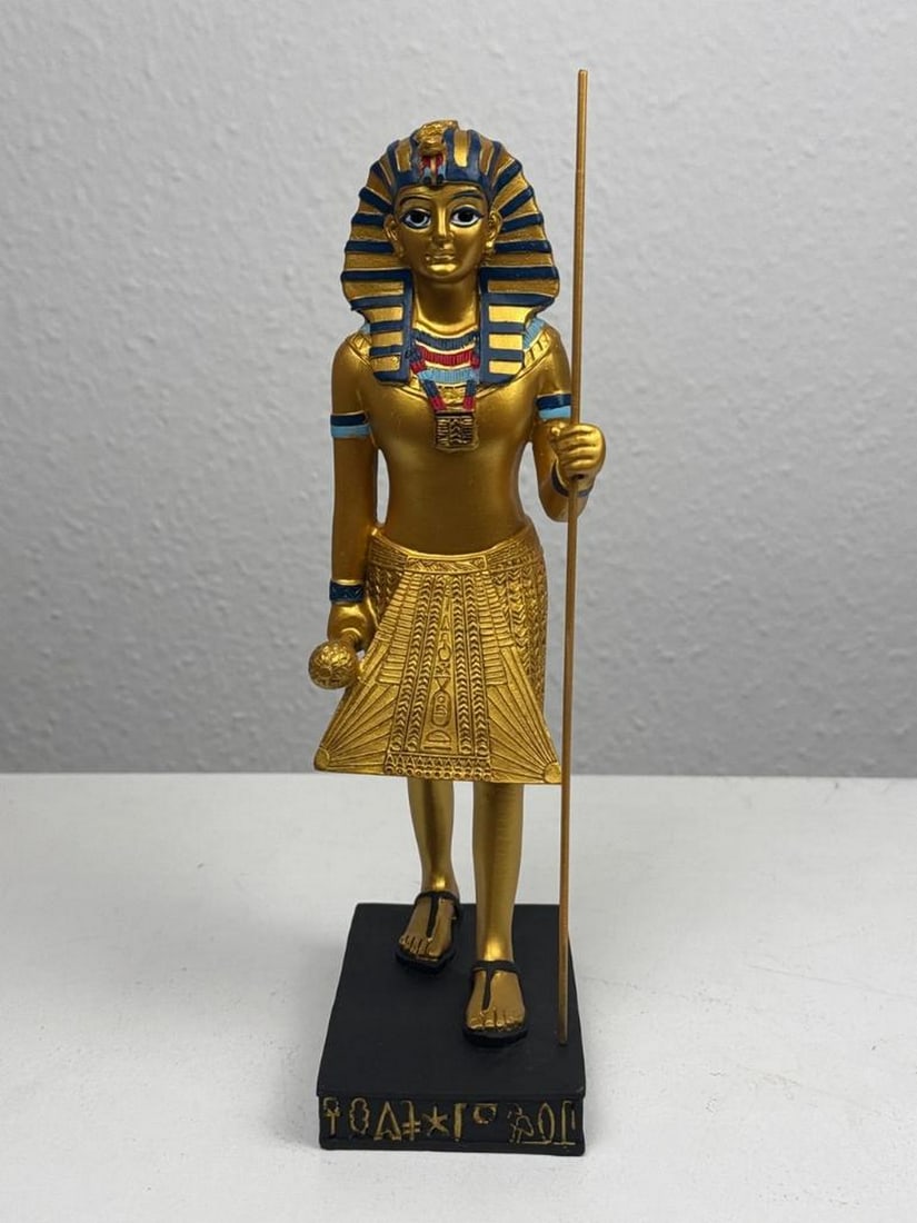 Regal Egyptian Pharaoh Sculpture: Regal Egyptian Pharaoh Sculpture Invite the mystery and majesty of ancient Egypt into your home with this striking pharaoh statue, a powerful symbol of divinity, authority, and eternal legacy. Crafted