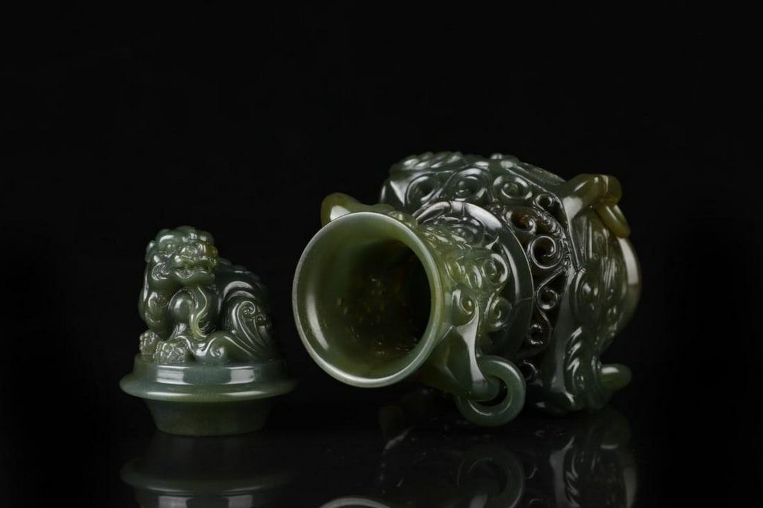 Exquisite Jade Vase – 763g - 8