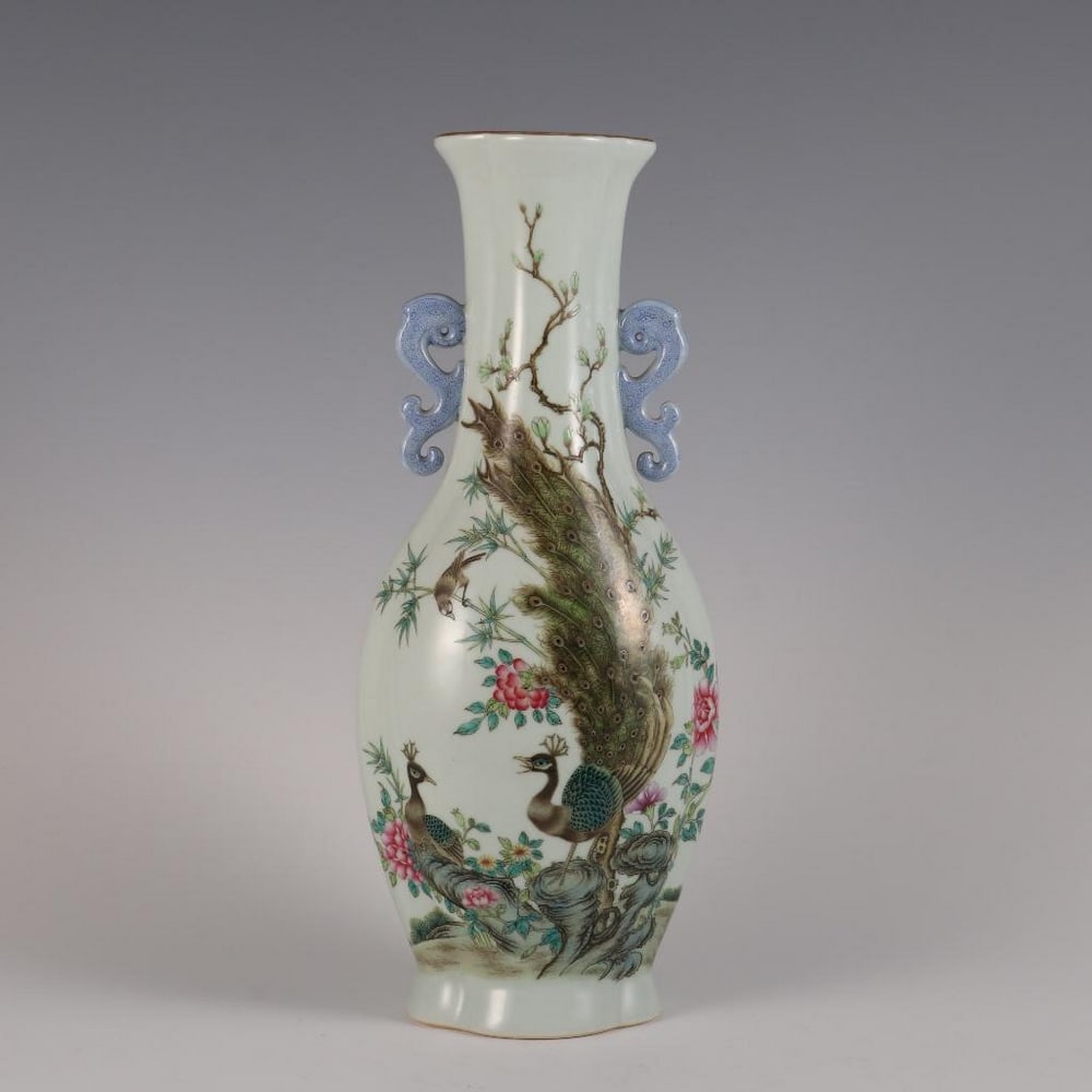Inspired Qing Qianlong Famille Rose Flower and Bird Pattern Amphora Bottle: Inspired Qing Qianlong Famille Rose Flower and Bird Pattern Amphora Bottle An elegant amphora bottle inspired from the Qing Qianlong period, adorned with intricate famille rose enamel decorations feat