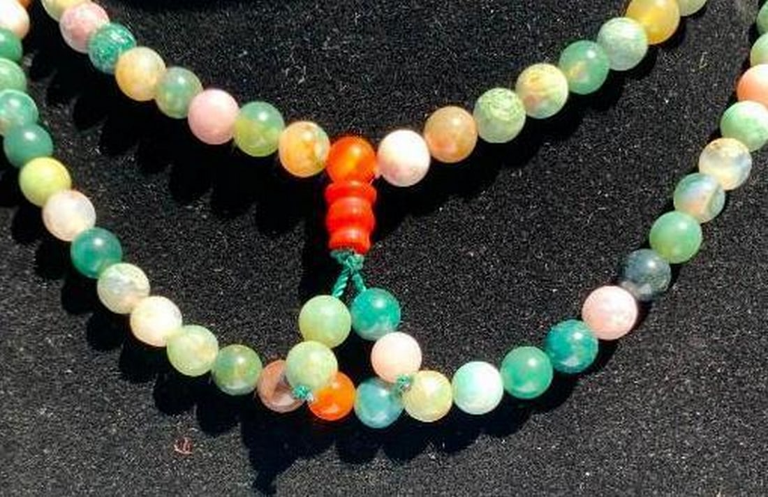 India Agate Tibetan Buddhist Mala Bless Necklace or Bracelet: India Agate Tibetan Buddhist Mala Bless Necklace or Bracelet Buddhist Prayer beads, also called rosary, is generally used by Buddhists recite the count and beam centroid tools and is also essential