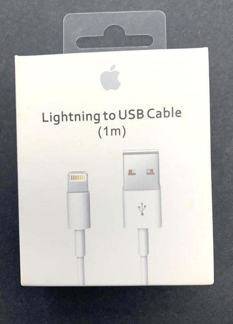 Apple iPhone/iPad Lightning to USB Charging Cable: Apple iPhone/iPad Lightning to USB Charging Cable Reliable lightning to USB cable designed for fast charging and data transfer. Compatible with all Apple devices featuring a lightning port, including 
