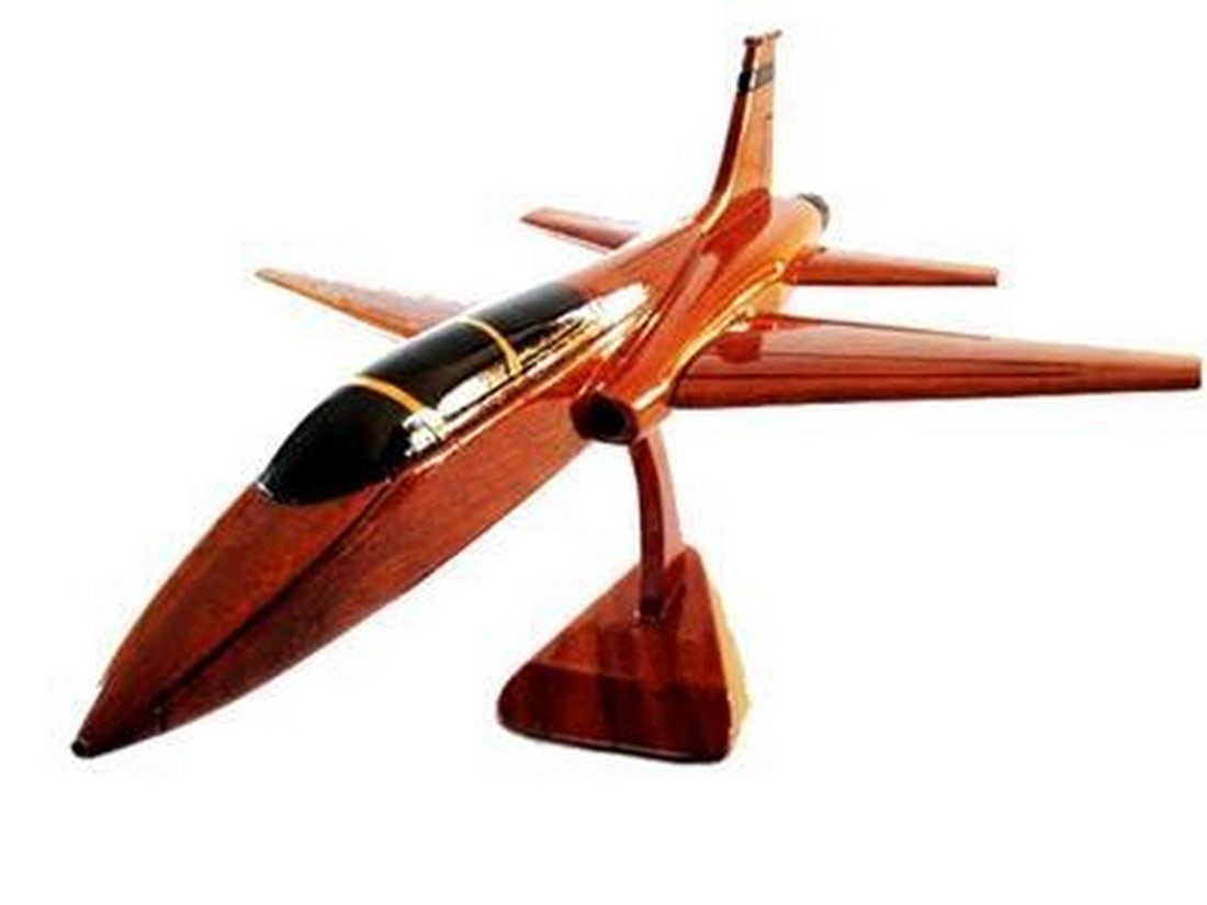T-38 Talon - 4