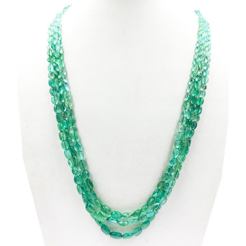 3 Strand Oval Shaped Emerald Bead Necklace: 3 Strand Oval Shaped Emerald Bead Necklace Length of Necklace: 46cm View Photos For Further Details