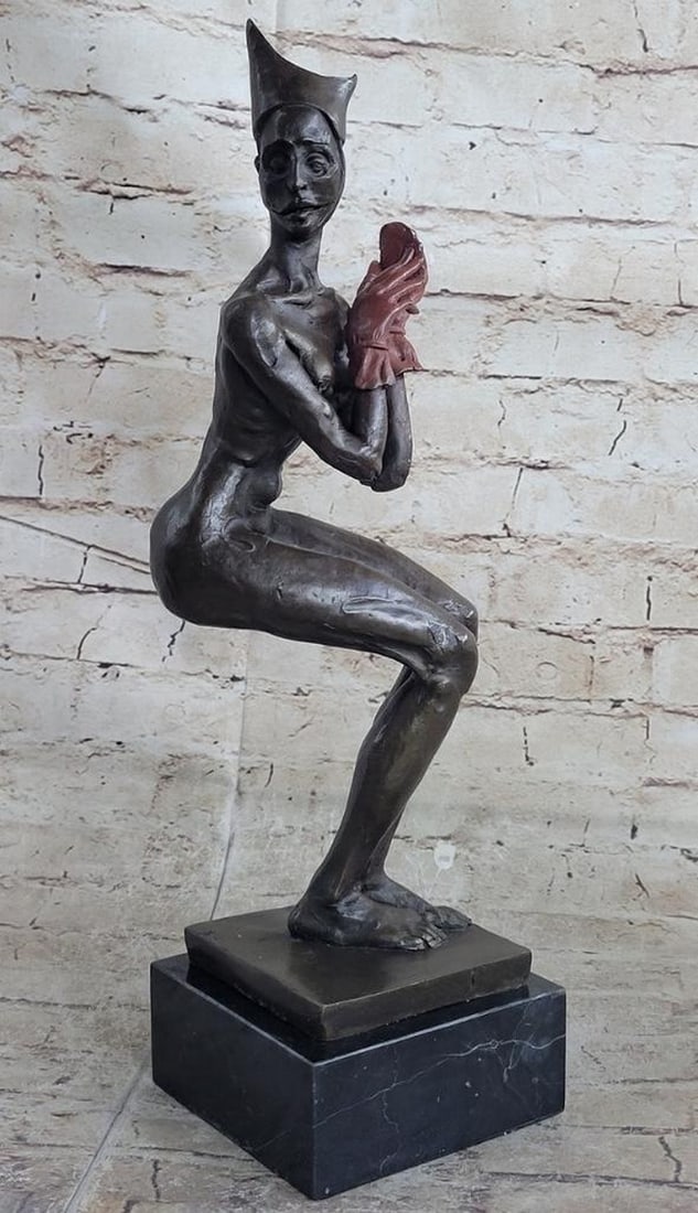Original Limited Edition Clown Jester Bronze Sculpture: Original Limited Edition Clown Jester Bronze Sculpture She Is A Jester And she is completely naked. She Wears A Long Sleeved Fitted Shirt Her Face Is Sweet And Smiling Wide As She Dances Around. This 