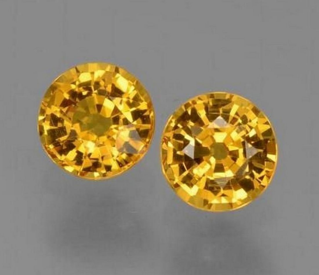 1.21 ct Total Natural Medium Golden Sapphire, Round Cut, VVS, Tanzania (2 Gems) (1 of 3)
