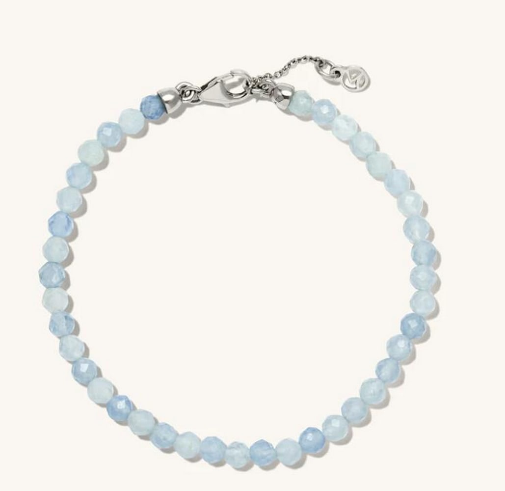 Olivia Classic Beaded Chain Bracelet: Olivia Classic Beaded Chain Bracelet The Olivia bracelet blends effortless charm with timeless simplicity. Featuring a strand of evenly spaced, polished beads, it offers subtle texture and a graceful 