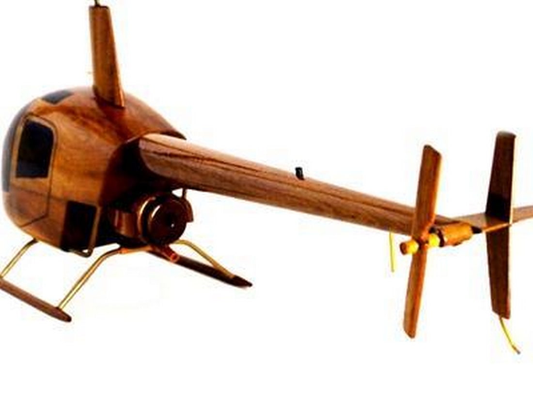 Robinson 22 Helicopter - 3