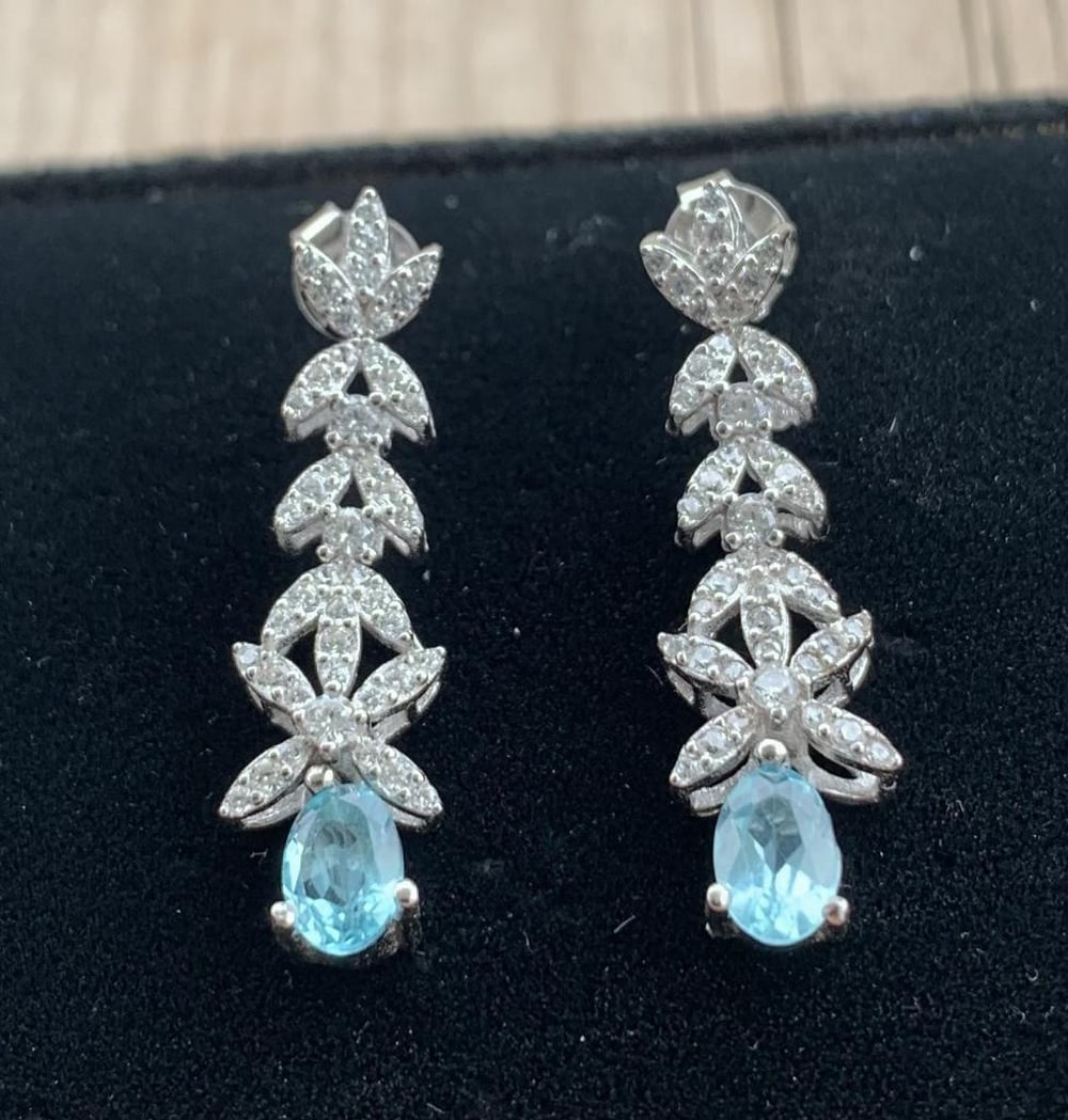 Oval Apatite Stud Earrings in Sterling Silver (1 of 3)