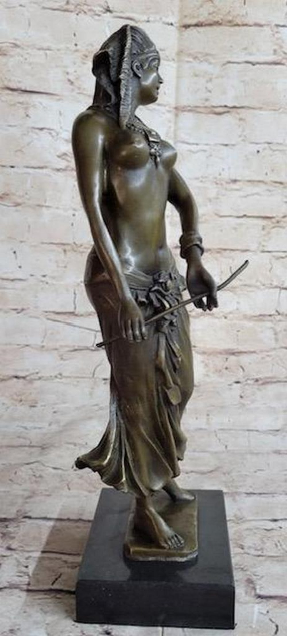 Signed Original Aldo Vitaleh Egyptian on the Nile Princess Bronze Sculpture Deco: Signed Original Aldo Vitaleh Egyptian on the Nile Princess Bronze Sculpture Deco This Egyptian inspired piece features a Royal Princess standing on Nile. She is dressed in an elegant decorative two-pi